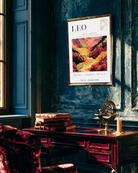 Personalizowany plakat astrologiczny Leo w złotej ramie — imię Anna, data 08.08.1998, grafika w odcieniach różu i złota